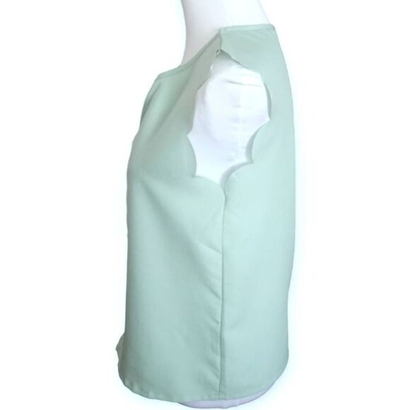 SHEIN Keyhole Neck Scallop Trim Top Mint Green SZ.S EUC - Picture 7 of 11
